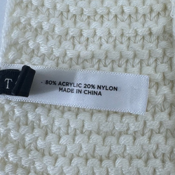 Talbots Acrylic/ Nylon Blend Scarf ( unisex ) - Picture 5 of 7